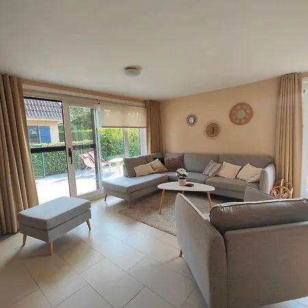 Lou's Plek Aan Zee Vakantiehuis