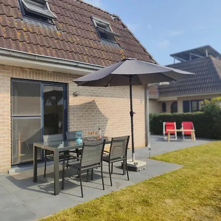 Lou's Plek Aan Zee Prázdninový dům *